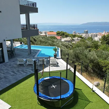 La Mar Villa